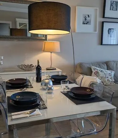 Three Orchids Apartment Tias